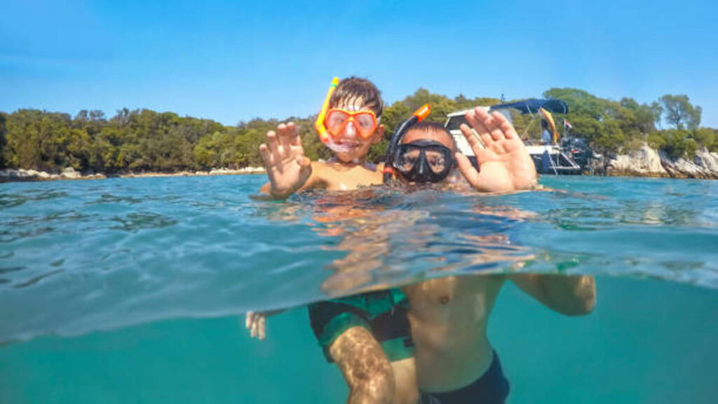 snorkeling safari with family on Labuan Bajo trip